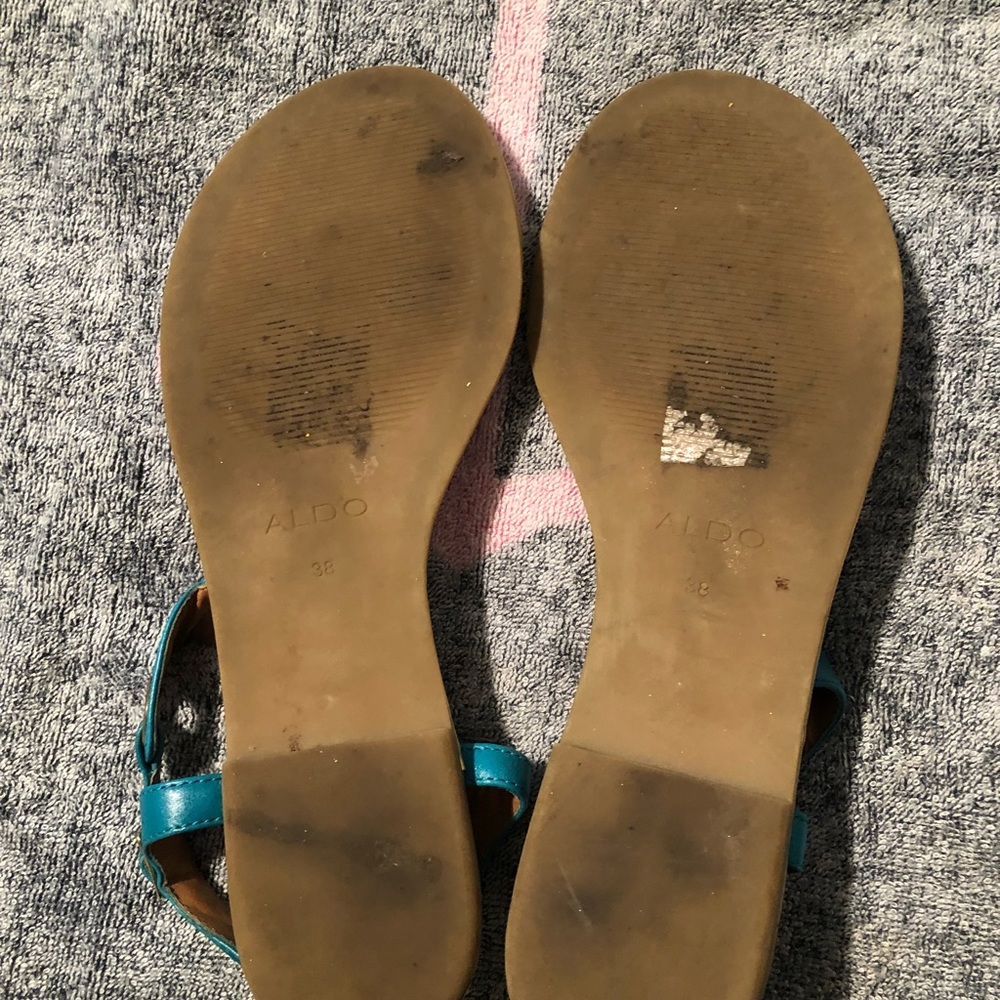 Sandal - Picture 4 of 5